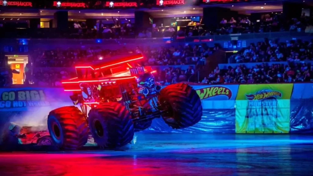Llanta San Martín y GITI Tires en Monster Trucks Live